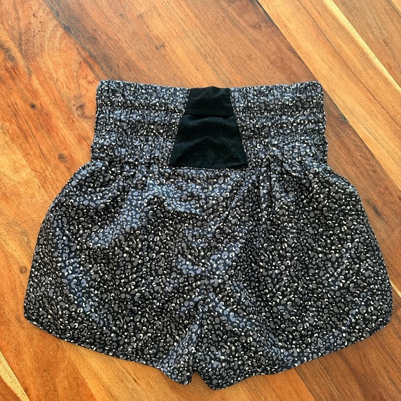 FP Movement by Free People High Waist Black and Gray Shorts - Picture 3 of 4